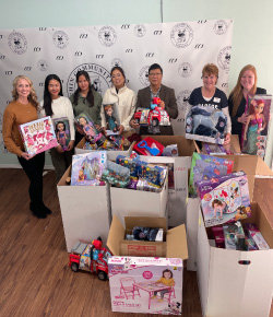 people with toy drive donations